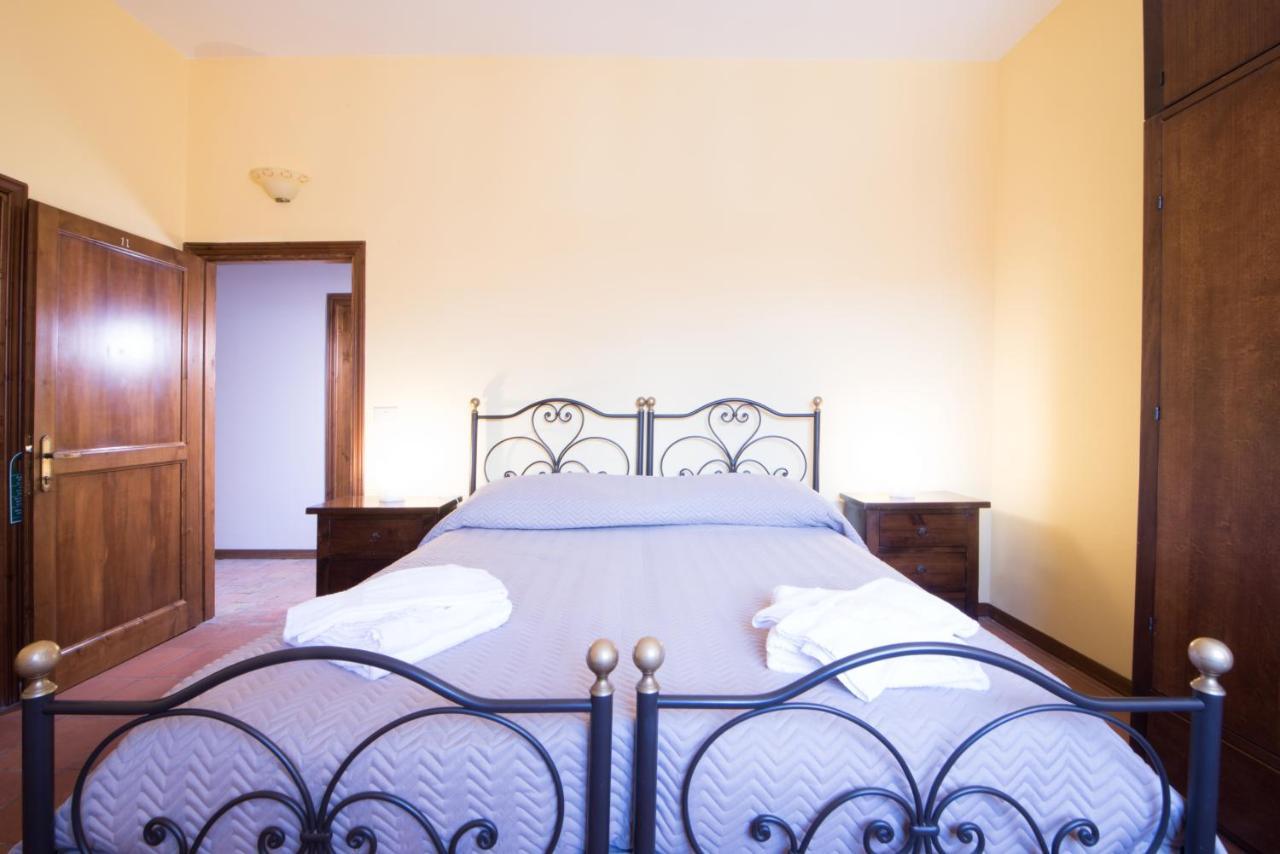 Borgo Fontaccia Bed and Breakfast Σαν Τζιμινιάνο Εξωτερικό φωτογραφία